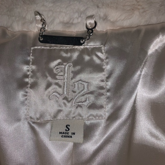 White faux fur jacket - Picture 6 of 6